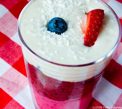 red-white-blueberry-smoothie