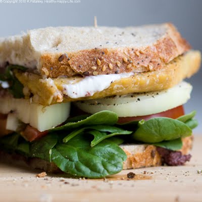 olive-tapenade-tempeh-veg-sandwich-vegan-lunch